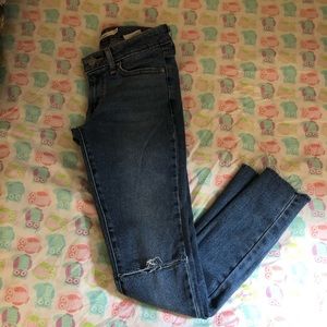 levi high waisted jeans